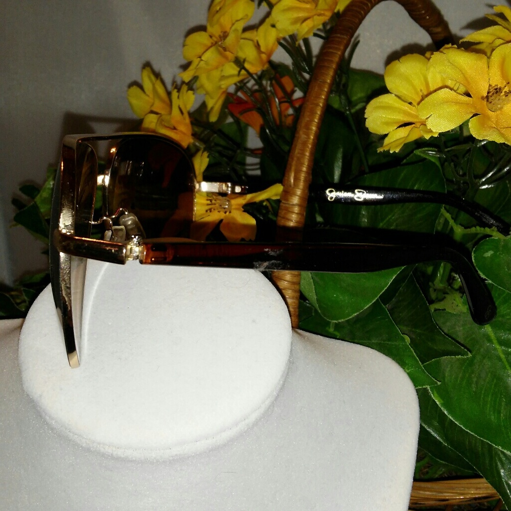 JESSICA SIMPSON SUNGLASSES - Picture 5 of 5